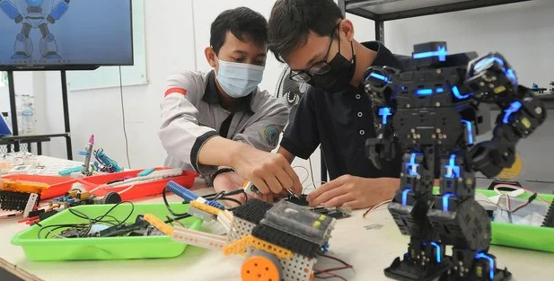 Membawa Robotika ke Rumah: Peran Robot dalam Kehidupan Sehari-hari