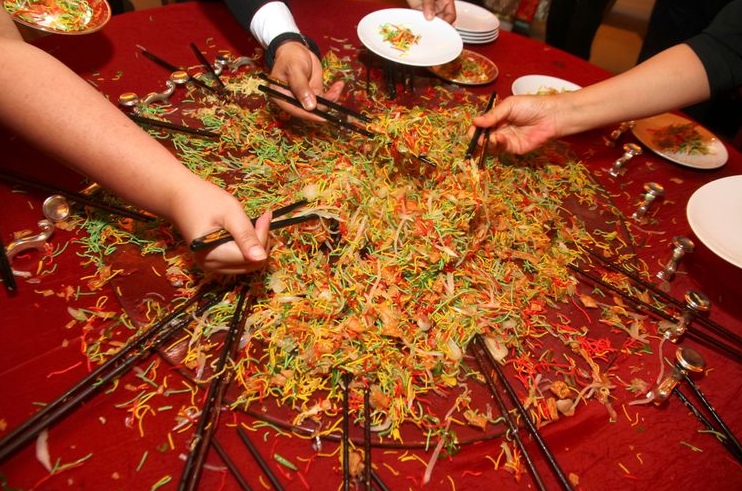 Merayakan Kemeriahan Tahun Baru Imlek: Daftar Kuliner dan Dekorasi Khas untuk Memeriahkan Perayaan