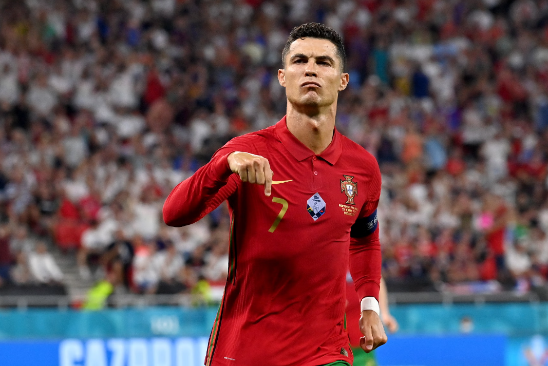 Cristiano Ronaldo (Portugal): Sang Legenda Sepak Bola yang Menginspirasi Dunia