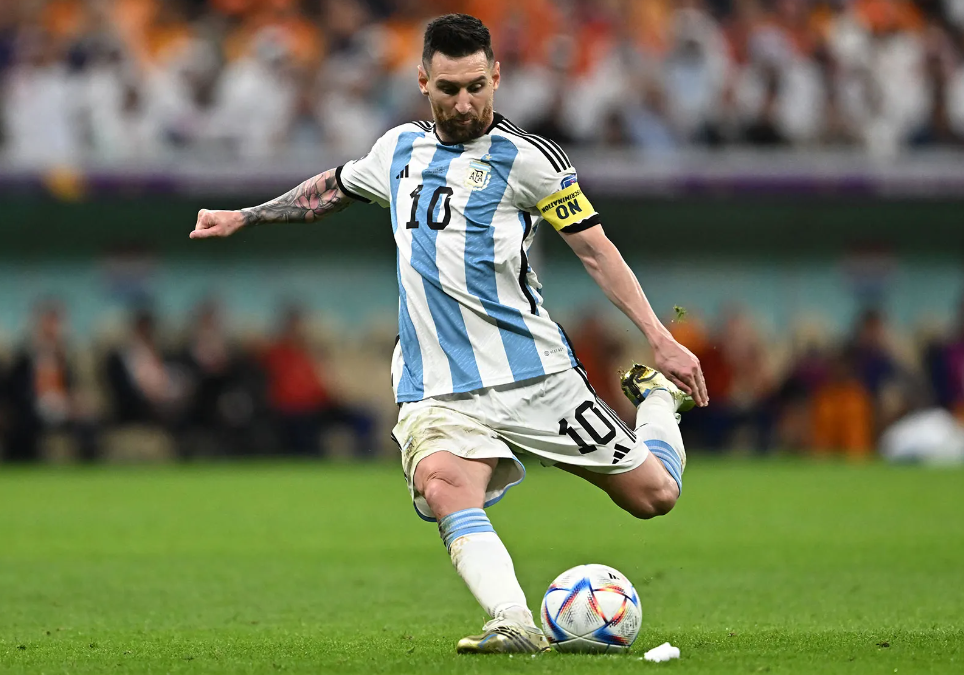 Lionel Messi: Sang Maestro Sepak Bola dari Argentina