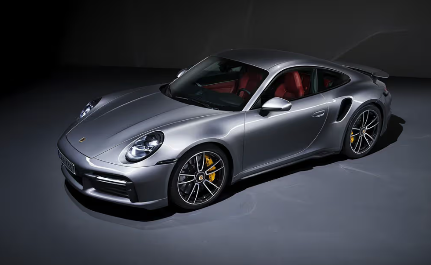 Porsche 911: Ikon Mobil Sport yang Tak Tergantikan